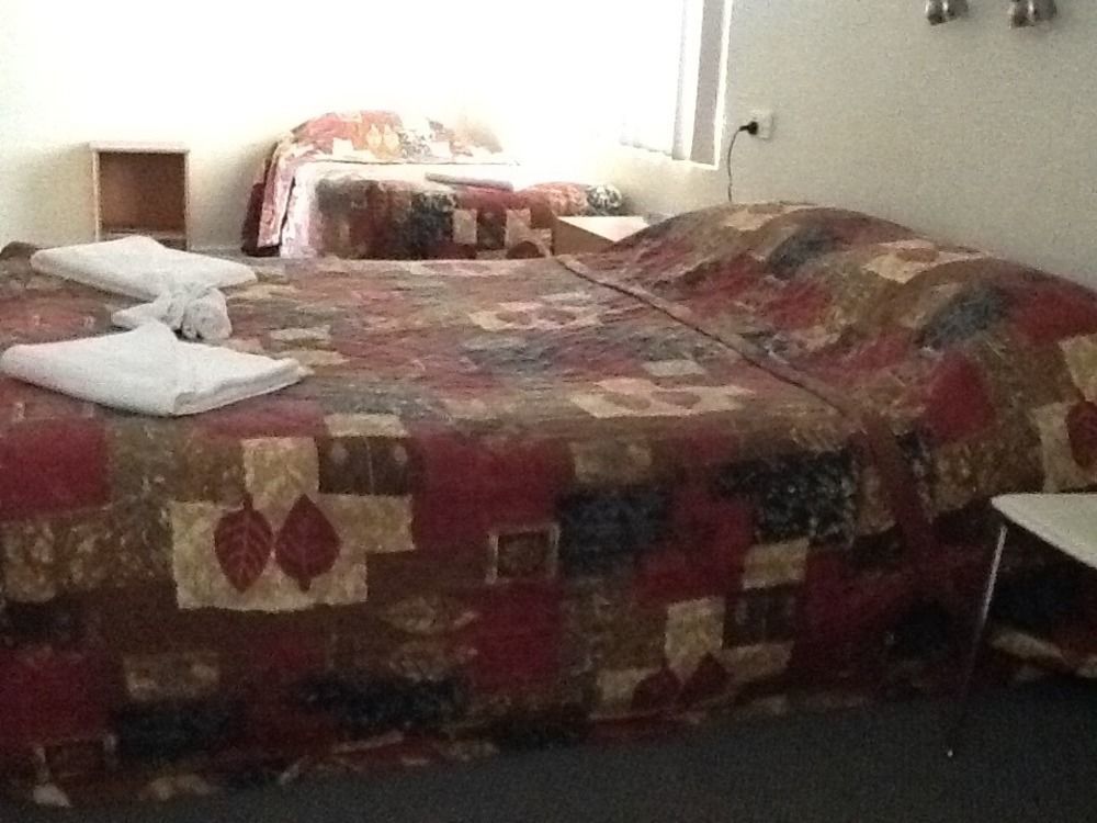 Motel Riverina Leeton Buitenkant foto