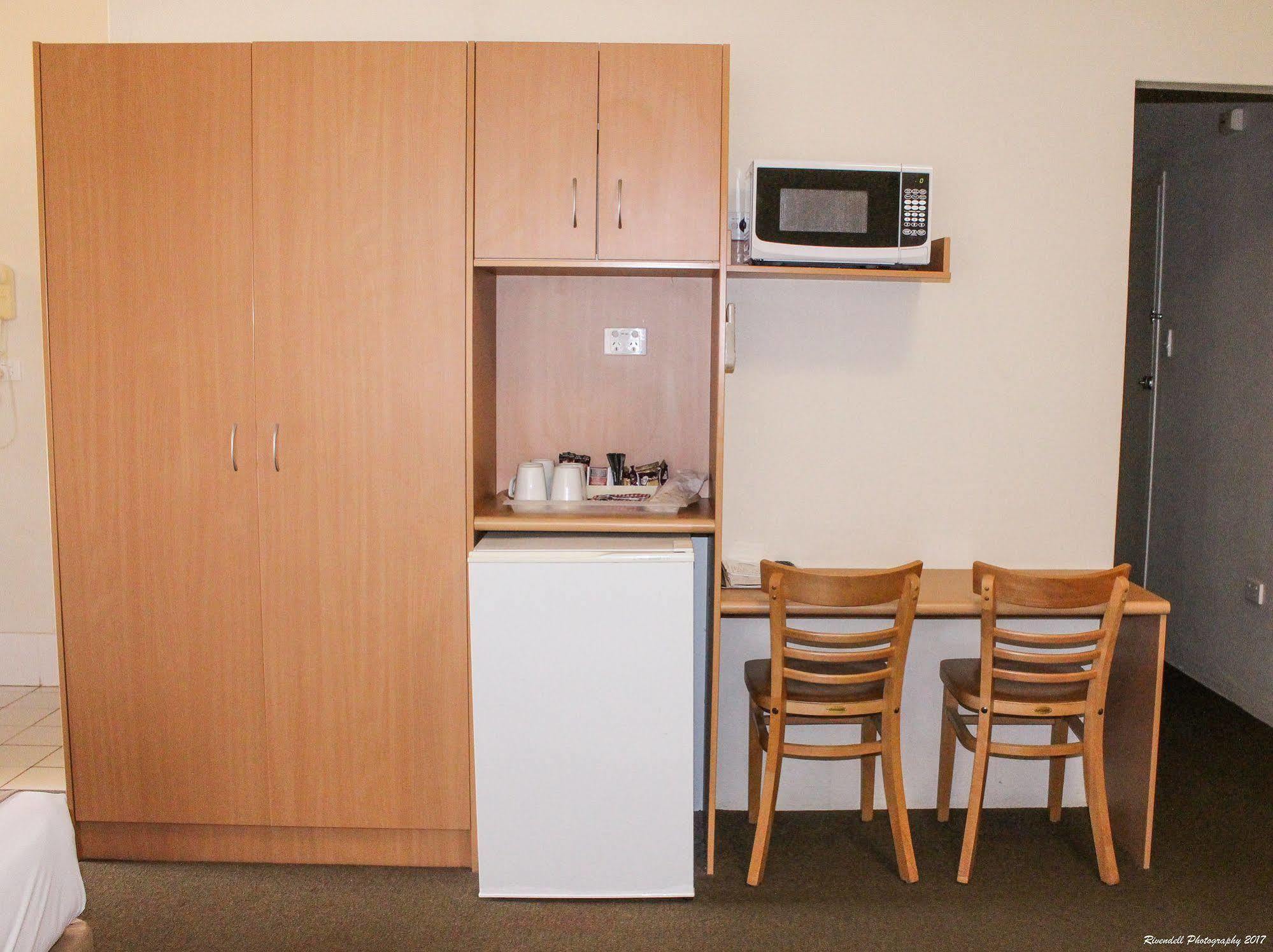 Motel Riverina Leeton Buitenkant foto