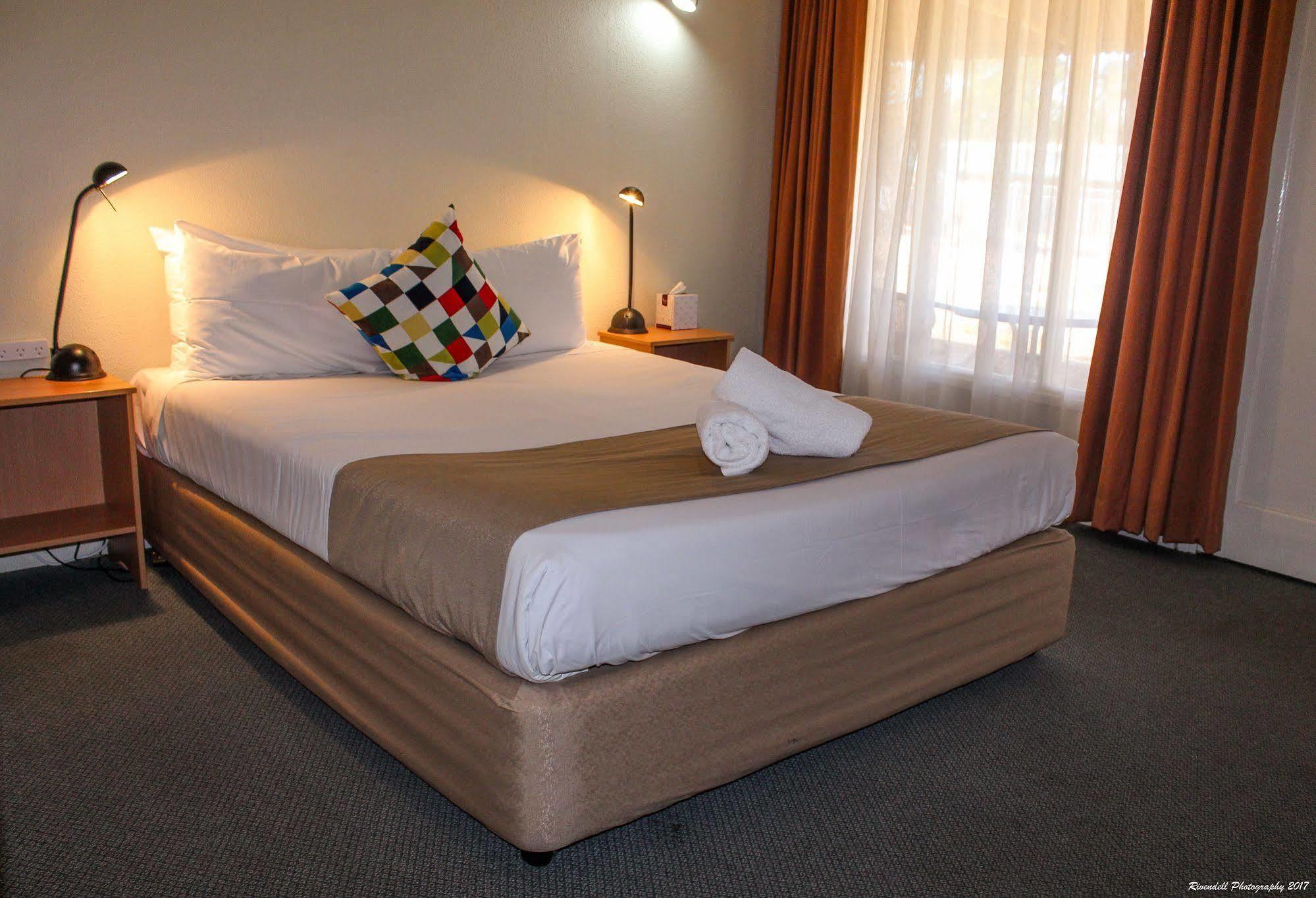 Motel Riverina Leeton Buitenkant foto