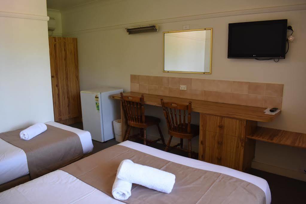 Motel Riverina Leeton Buitenkant foto
